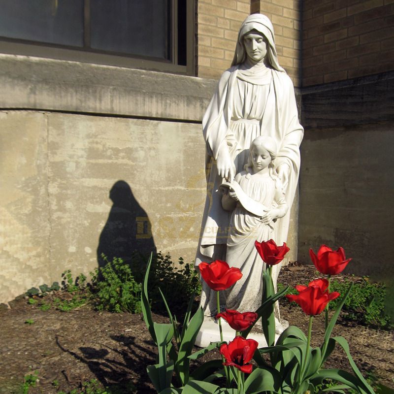Lovely Vintage Resin Statue Of Virgin Mary Figurine