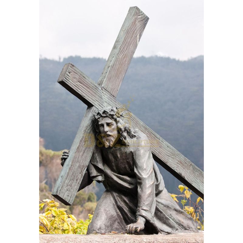 Metal Material Bronze Jesus Statue On The Cross