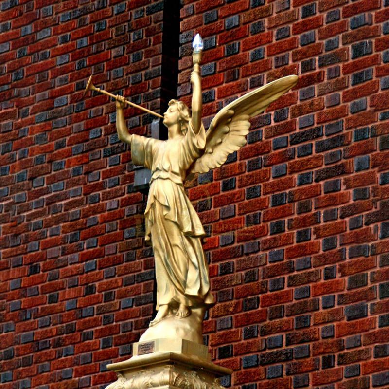 Outdoor Custom Life Size Metal Copper Bronze Flying Angel Winged Statue