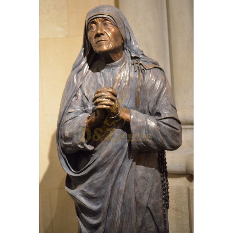 Customized Catholicism Nun bronze mother Teresa And Girl Statue