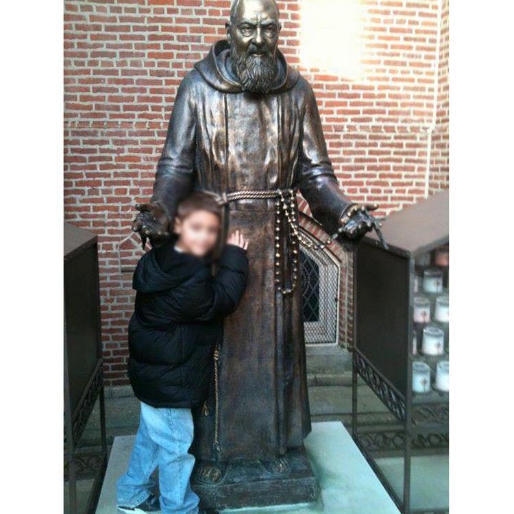 Popular sagacious standing cast bronze Padre Pio sculpture