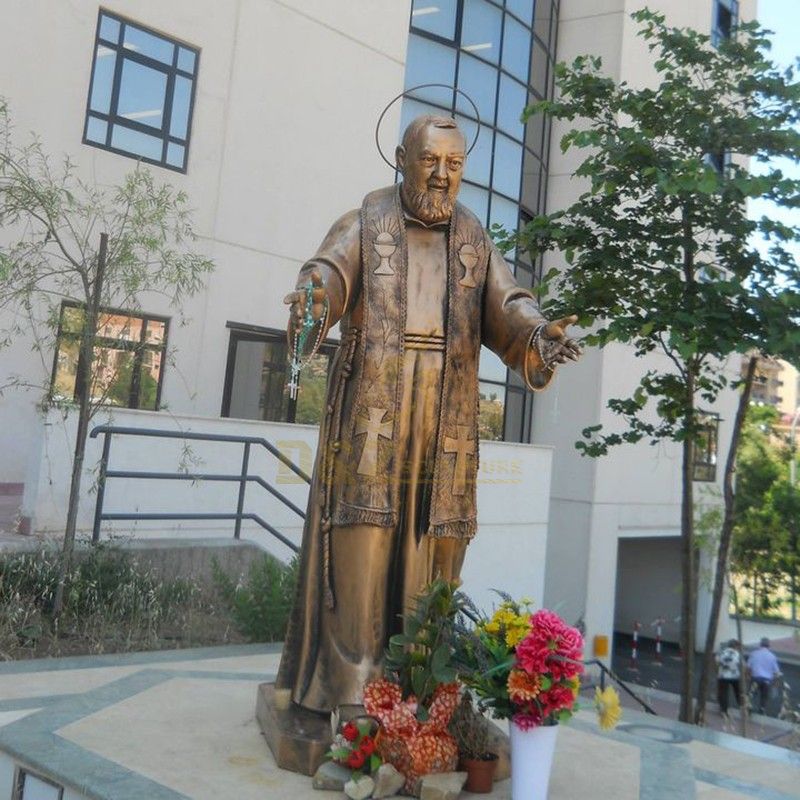 Hot selling outdoor bronze statue of St. Padre Pio