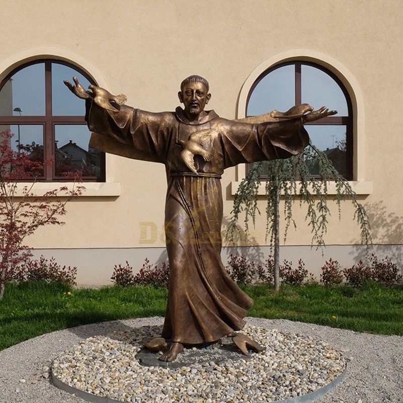 Customized outdoor St. Francis and Bird Yard statue for sale