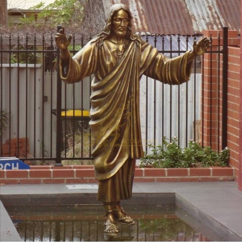 Golden bronze Sculpture of the Sacred Heart Jesus Christian statue