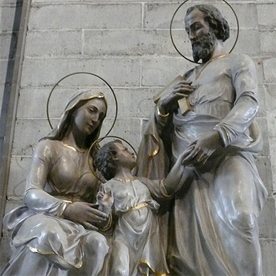 catholic holy family statue