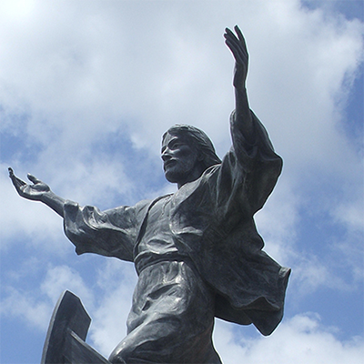 jesus statue sculpture