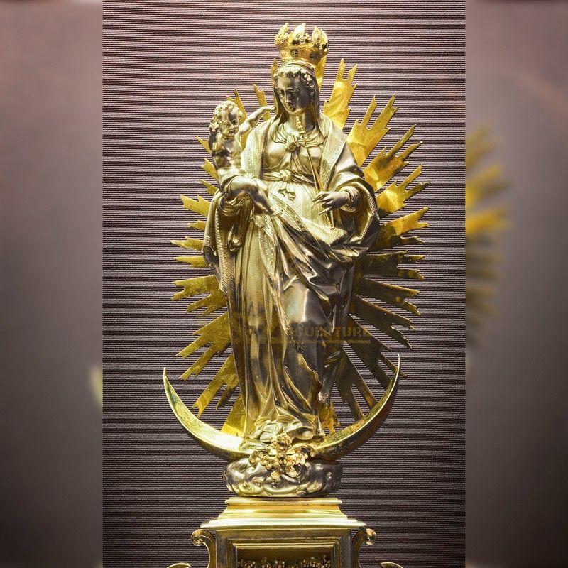 Exquisite religious decoration golden Virgin Mary holding Jesus statue for sale