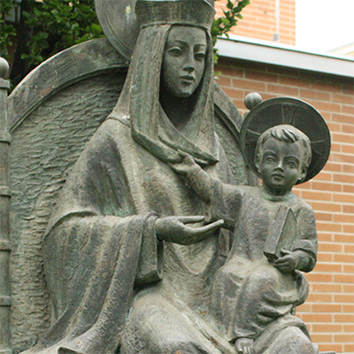 statue of mary for garden