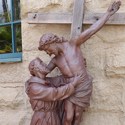 catholic jesus on the cross statue