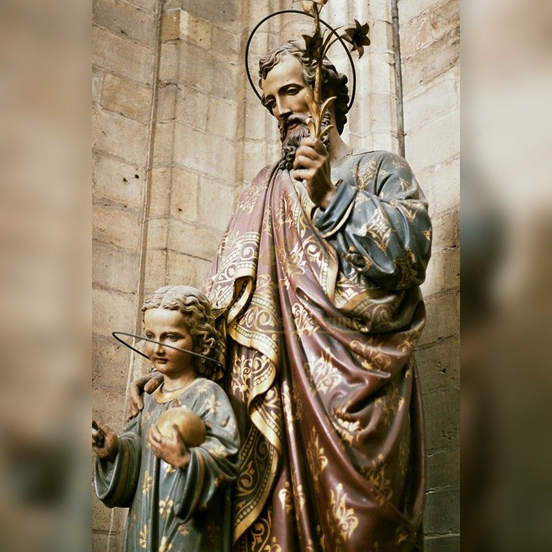 Exquisite religious sculpture Jesus Christ and the child statue used for church decoration