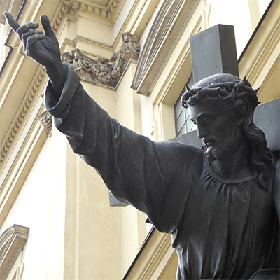 jesus cross sculpture