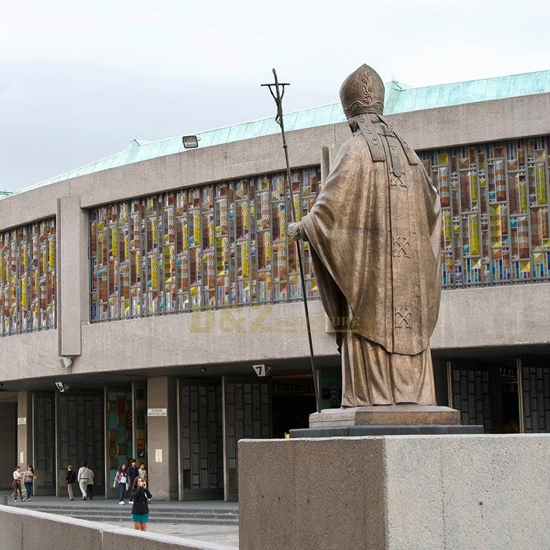 john paul ii statue