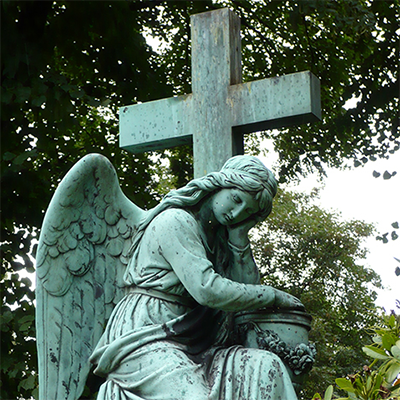 angel statue garden