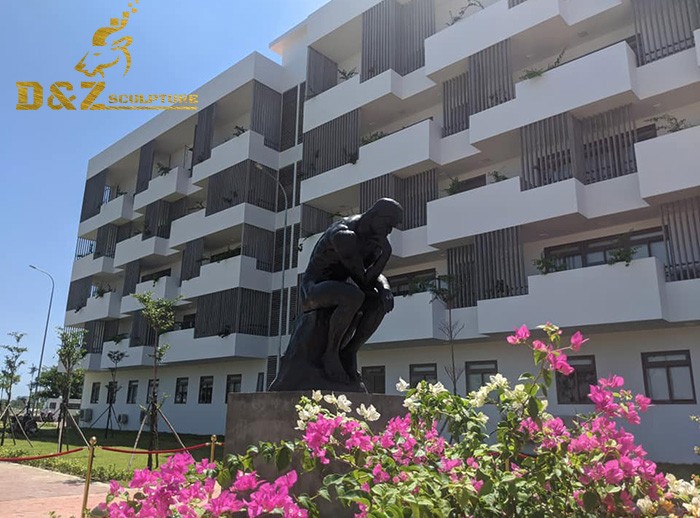 Customized and exquisitely installed thinker statue on campus