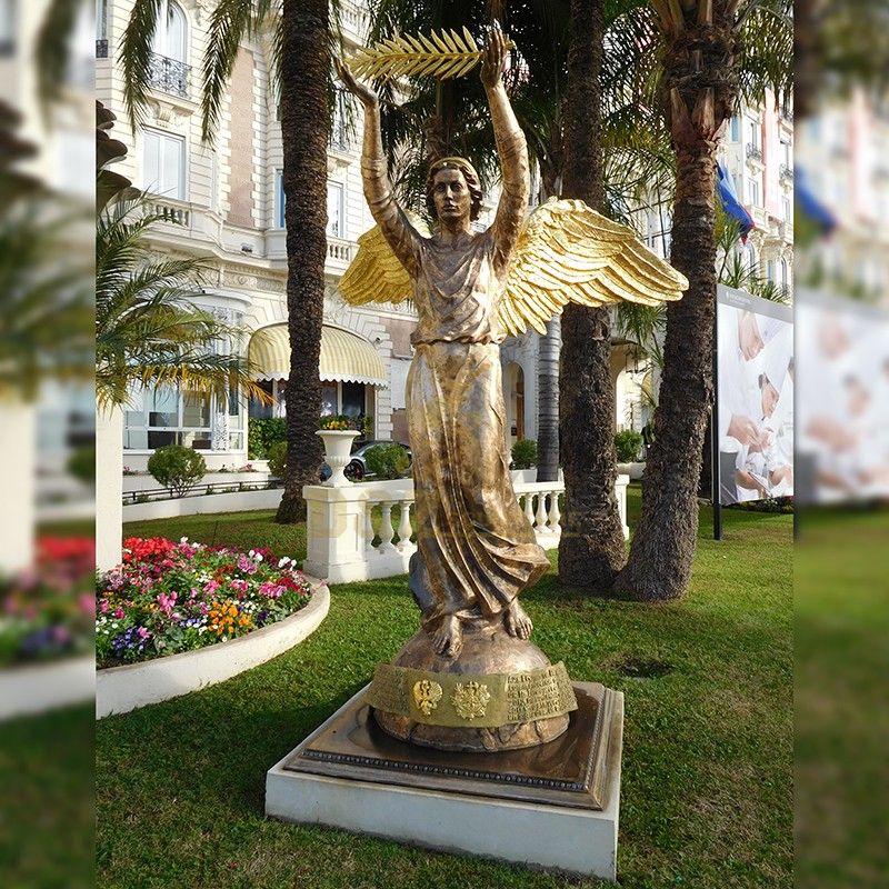 Hot sale new design outdoor bronze male angel statue holding a leaf