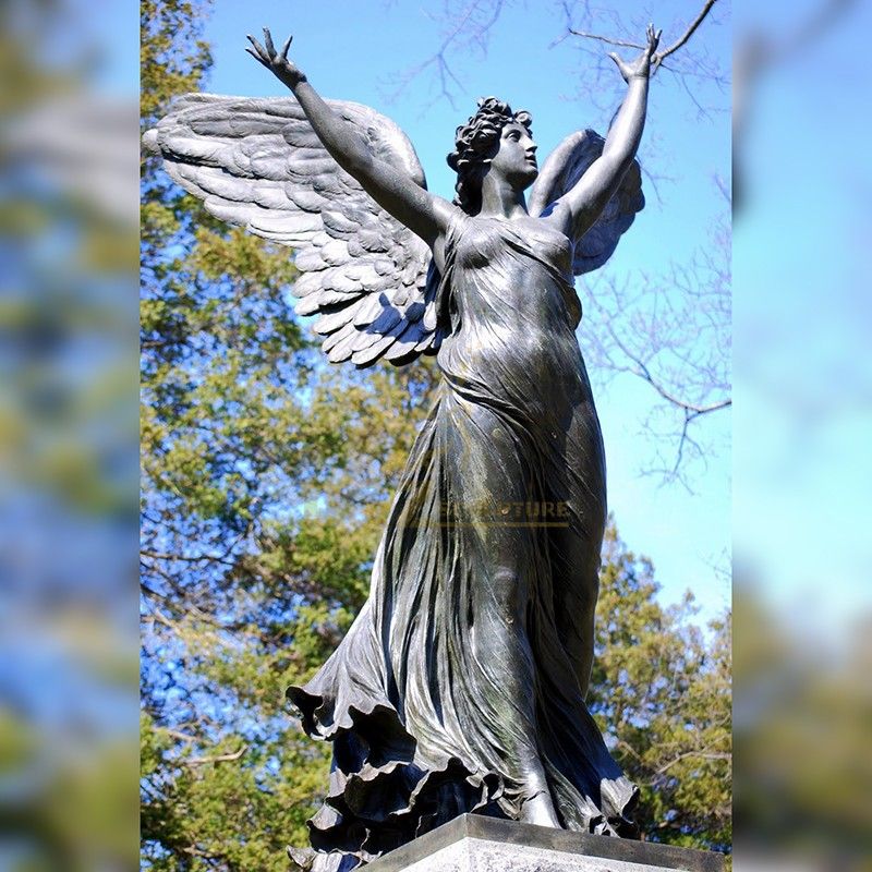 Hot sale beautiful green wood cemetery bronze statue of resurrection angel