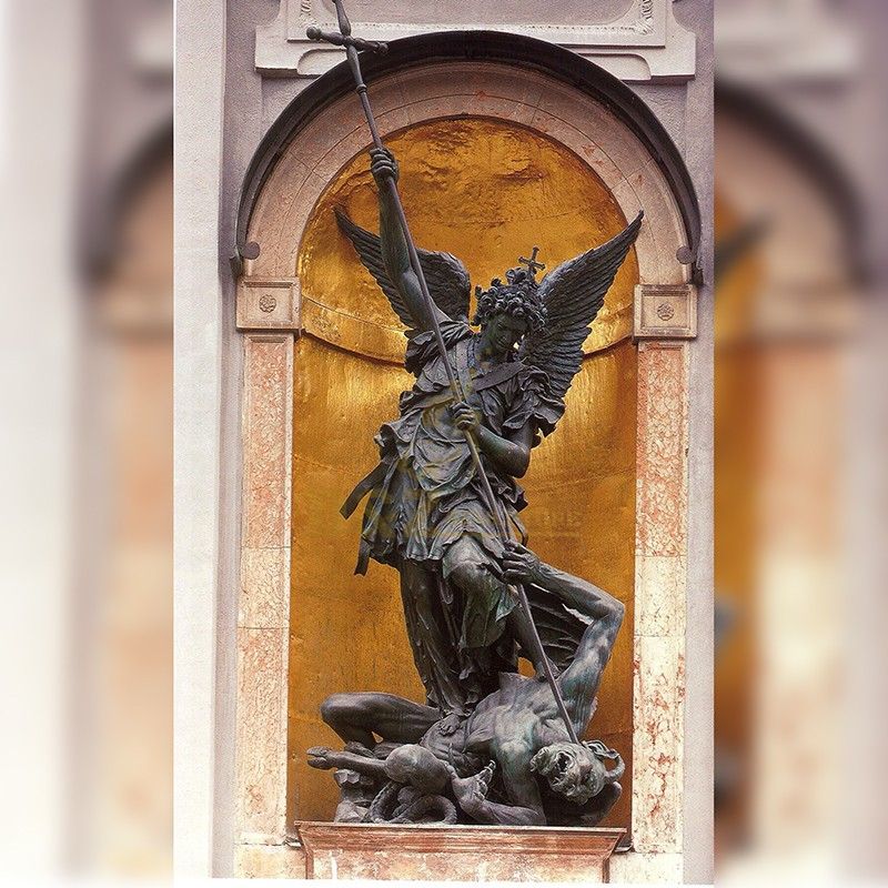 Factory wholesale Archangel Michael slay the devil statue for church decoration