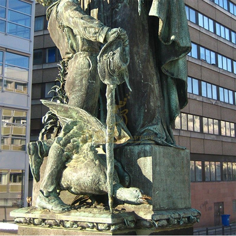 statue of saints