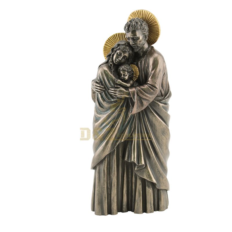Mary Saint Joseph and Jesus statue