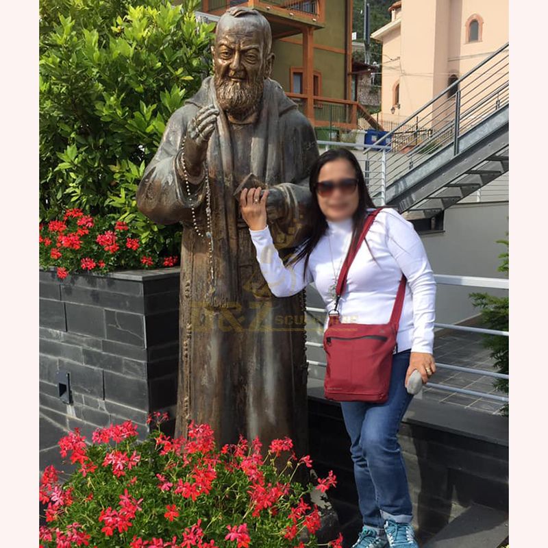 Padre Pio statue