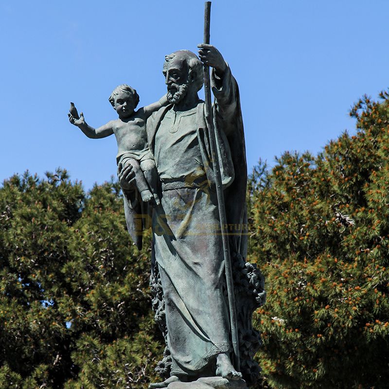 joseph and jesus statue